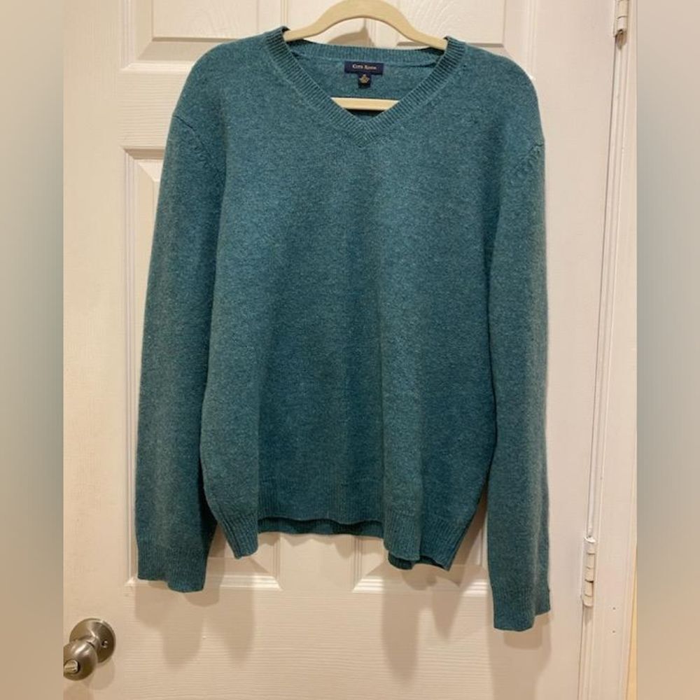 Club Room Men's V-Neck Sweater, Sz M, Green.